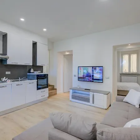 Apartamento Patty New In Center - Happy Laveno-Mombello